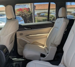 Jeep Grand Cherokee L Limited 4x4 2026