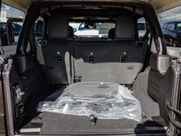 Jeep Wrangler Willys 4 Door 4x4 2026