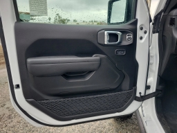 Jeep Wrangler Willys 4 Door 4x4 2026