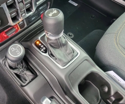 Jeep Wrangler Willys 4 Door 4x4 2026