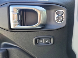 Jeep Wrangler Willys 4 Door 4x4 2026