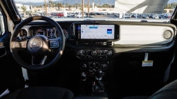 Jeep Wrangler Willys 4 Door 4x4 2026