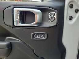 Jeep Wrangler Willys 4 Door 4x4 2026