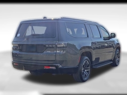 Jeep Grand Wagoneer L 4x2 2026