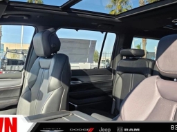 Jeep Grand Wagoneer L Limited Reserve 4x4 2026