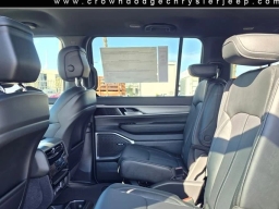 Jeep Grand Wagoneer L Limited Altitude 4x4 2026