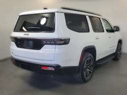 Jeep Grand Wagoneer 4x2 2026