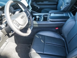 Jeep Grand Wagoneer 4x4 2026