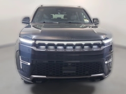 Jeep Grand Wagoneer Upland 4x4 2026