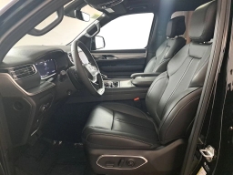 Jeep Grand Wagoneer Upland 4x4 2026