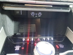 Jeep Grand Wagoneer Upland 4x4 2026