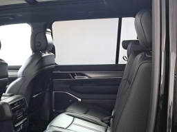 Jeep Grand Wagoneer Upland 4x4 2026