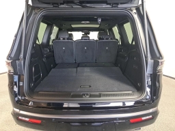 Jeep Grand Wagoneer Upland 4x4 2026