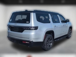 Jeep Grand Wagoneer Upland 4x4 2026