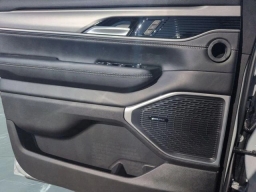 Jeep Grand Wagoneer Upland 4x4 2026