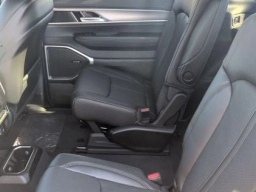 Jeep Grand Wagoneer Upland 4x4 2026