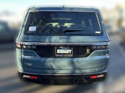 Jeep Grand Wagoneer 4x4 2026