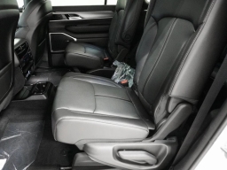 Jeep Grand Wagoneer 4x4 2026