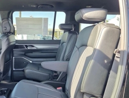 Jeep Grand Wagoneer Limited Altitude 4x4 2026