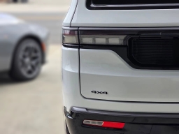 Jeep Grand Wagoneer Limited Altitude 4x4 2026