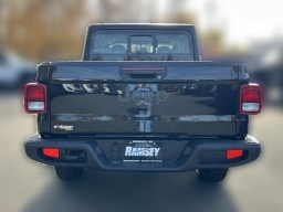 Jeep Gladiator Sport 4x4 2026