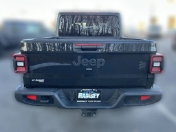 Jeep Gladiator Willys 4x4 2026