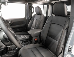 Jeep Gladiator Sahara 4x4 2026