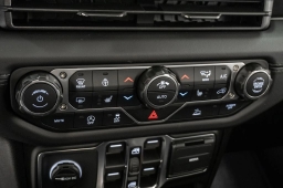 Jeep Gladiator Sahara 4x4 2026