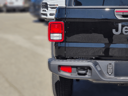 Jeep Gladiator Sport S 4x4 2026