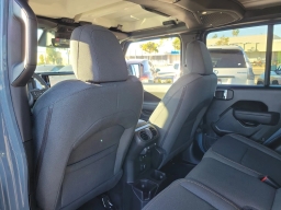 Jeep Gladiator Willys 4x4 2026