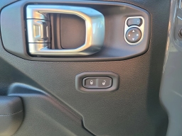 Jeep Gladiator Willys 4x4 2026