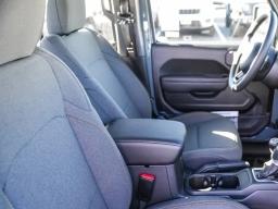 Jeep Gladiator Sport 4x4 2026