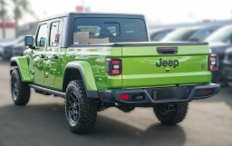 Jeep Gladiator Willys 4x4 2026