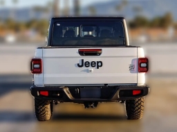 Jeep Gladiator Willys 4x4 2026