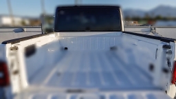 Jeep Gladiator Willys 4x4 2026