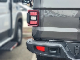 Jeep Gladiator Willys 4x4 2026