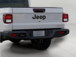 Jeep Gladiator Sahara 4x4 2026