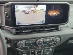 Jeep Gladiator Willys 4x4 2026