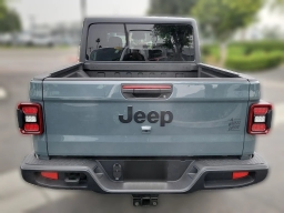 Jeep Gladiator Willys 4x4 2026