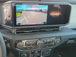 Jeep Gladiator Willys 4x4 2026