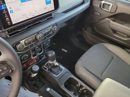 Jeep Gladiator Willys 4x4 2026