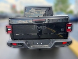 Jeep Gladiator Willys 4x4 2026