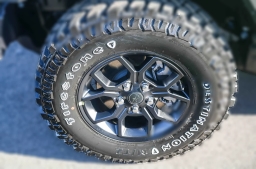 Jeep Gladiator Willys 4x4 2026