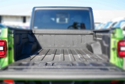 Jeep Gladiator Willys 4x4 2026