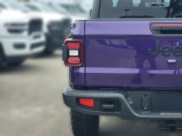 Jeep Gladiator Willys 4x4 2026