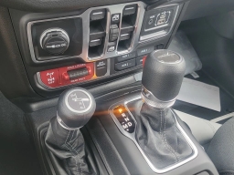 Jeep Gladiator Willys 4x4 2026