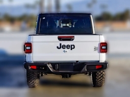 Jeep Gladiator Willys 4x4 2026