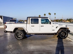Jeep Gladiator Willys 4x4 2026