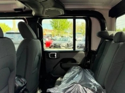 Jeep Gladiator Willys 4x4 2026