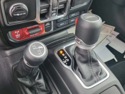 Jeep Gladiator Willys 4x4 2026